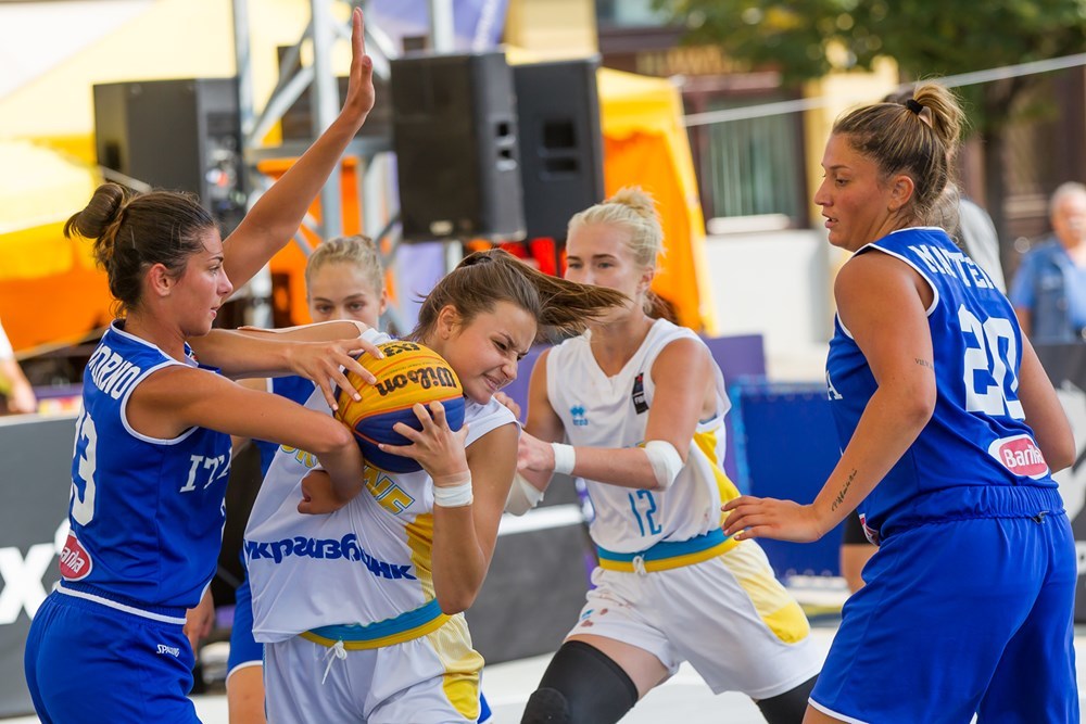 Жіноча збірна України 3х3 вийшла у плей-оф чемпіонату Європи U-18, чоловіча команда завершила виступи